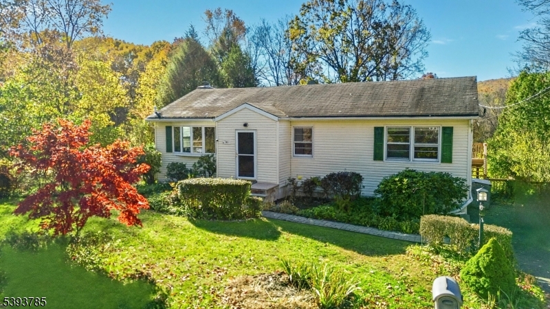 141 Milton Rd, Jefferson Twp., NJ 07438