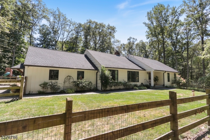 123 Cliffwood Rd, Chester Twp., NJ 07930