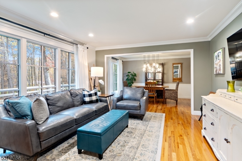 Chester Twp., NJ 07930,123 Cliffwood Rd