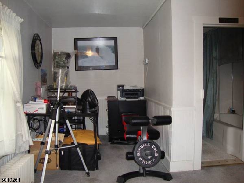 Clinton Twp., NJ 08801,12 Kiceniuk Rd