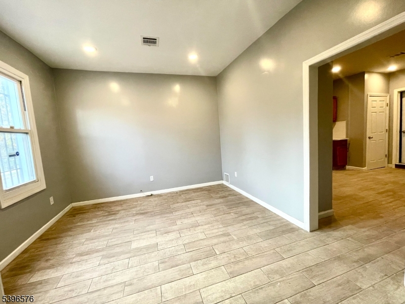 Newark City, NJ 07108,25 Kipp St