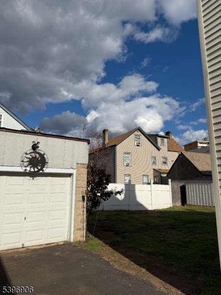 Rahway City, NJ 07065,280 E Hazelwood Ave