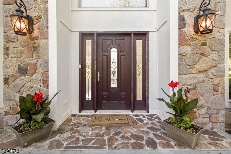 Clinton Twp., NJ 08833,10 Blue Cliff Dr