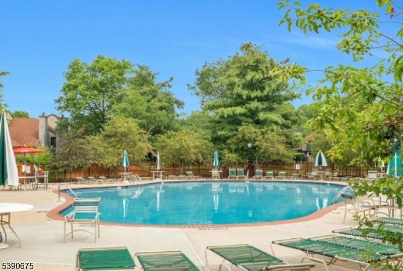 118 Bluebird Dr #3A, Hillsborough Twp., NJ 08844