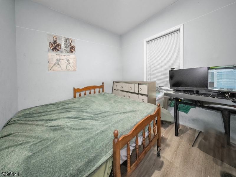 Paterson City, NJ 07501,740 E 18Th St #1