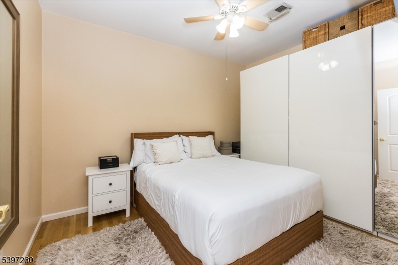 Elizabeth City, NJ 07202,349-353 S Broad St