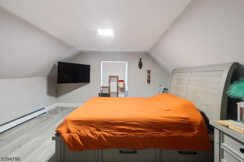 East Orange City, NJ 07017,47-49 N 18Th St