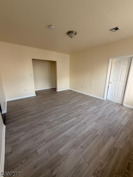 Newark City, NJ 07112,120 Bragaw Ave #3