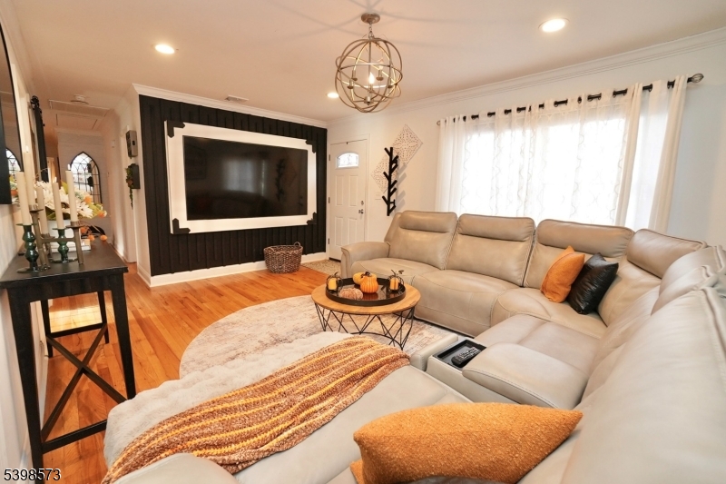 West Milford Twp., NJ 07480,153 Mountain Cir South