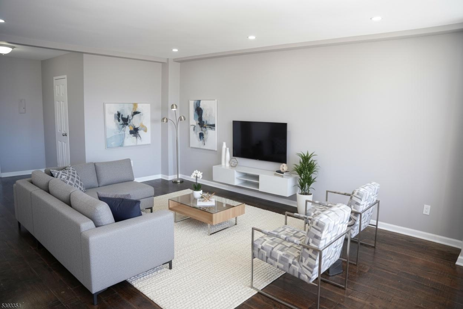 East Orange City, NJ 07017,276 Prospect St #9A