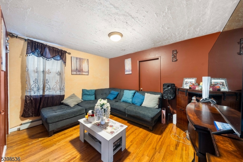 Elizabeth City, NJ 07202,717 Mckinley St