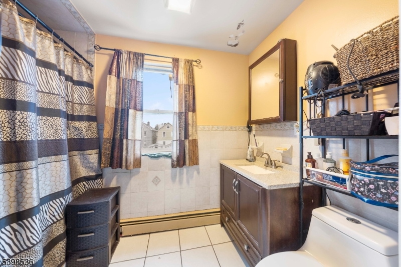 Elizabeth City, NJ 07202,717 Mckinley St