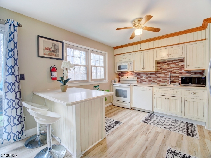 Franklin Boro, NJ 07416,10 Hemlock Dr