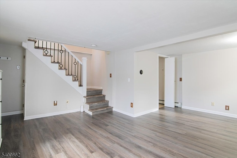 Belvidere Twp., NJ 07823,326 Market St