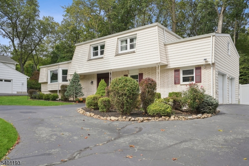 Randolph Twp., NJ 07869,5 Alpine Dr