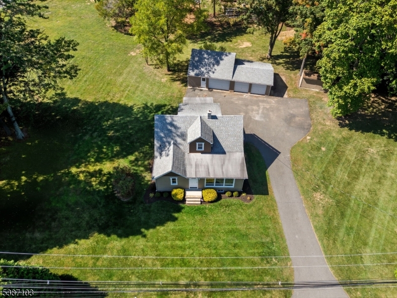 16 S Dell Ave, Roxbury Twp., NJ 07847