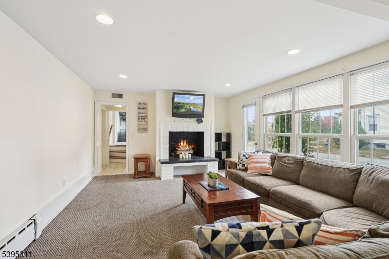 Florham Park Boro, NJ 07932,15 Park St