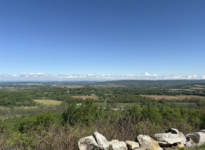 Bethlehem Twp., NJ 08804,4 Vista Ln