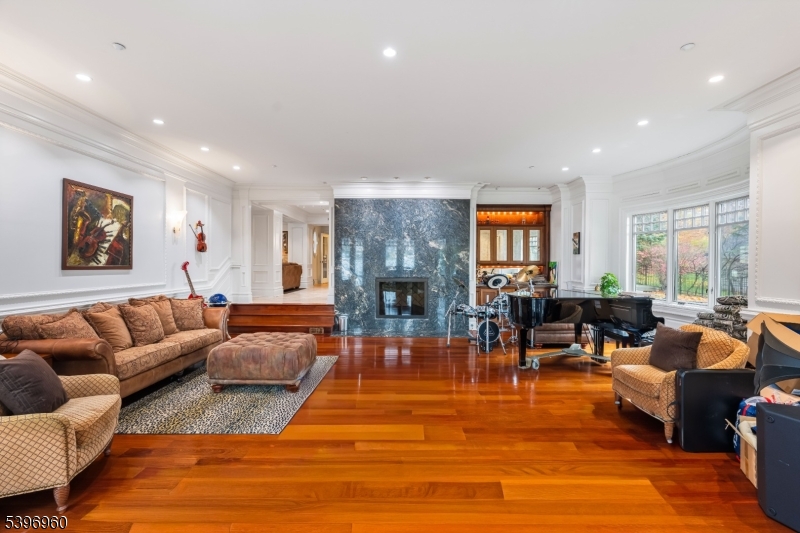 Roxbury Twp., NJ 07850,15 Auriemma Ct