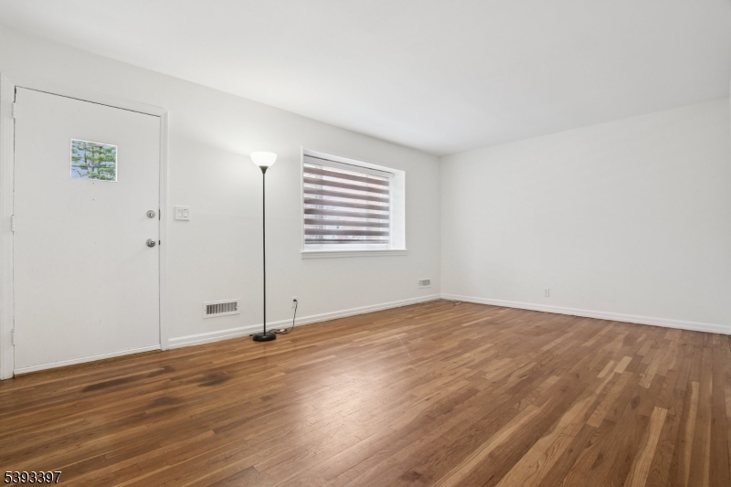 Madison Boro, NJ 07940,16 Wayne Blvd