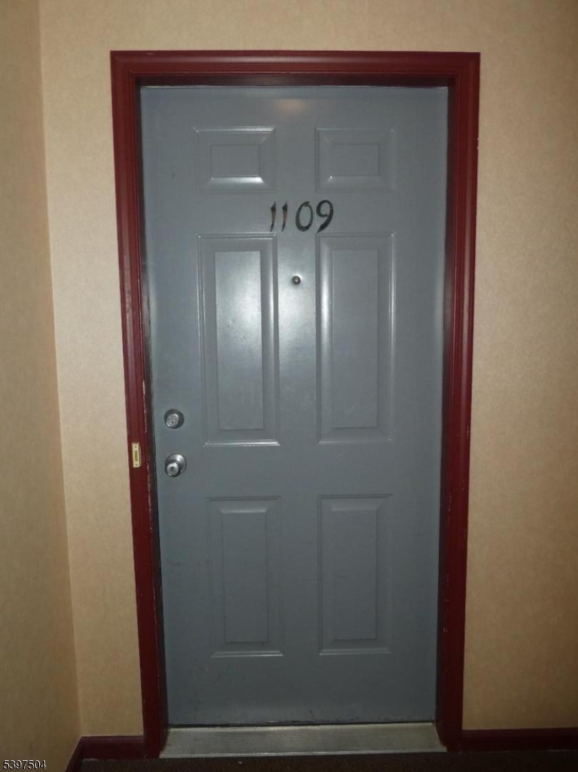 Helmetta Boro, NJ 08828,1109 Stoneridge Cir #09