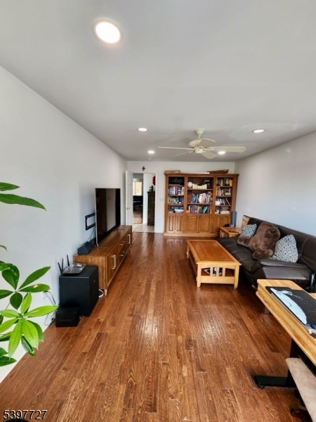 Parsippany-troy Hills Twp., NJ 07950,48 Edgefield Dr