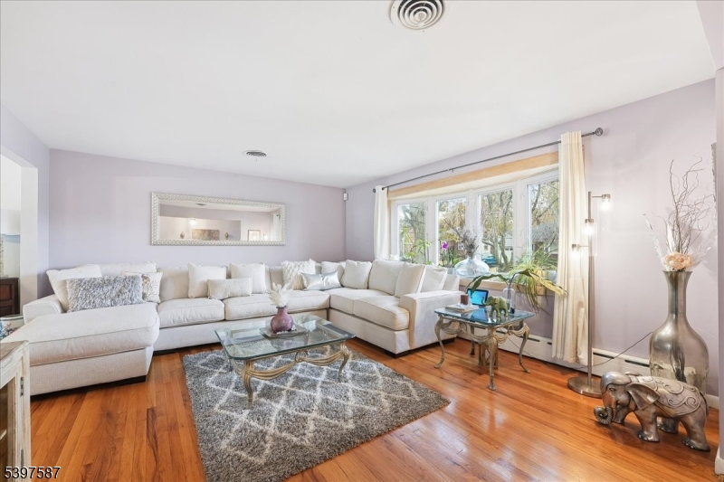 Bloomfield Twp., NJ 07003,175 Weaver Ave