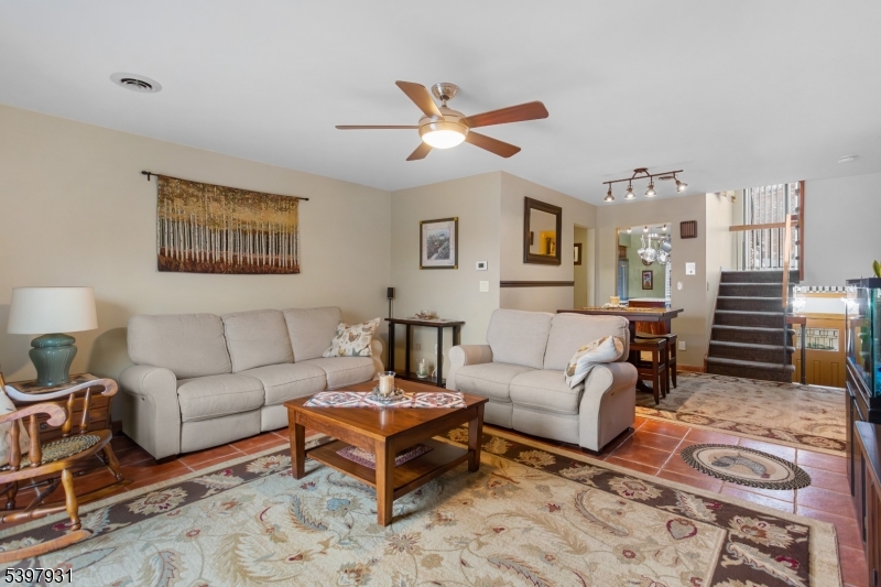 Wallington Boro, NJ 07057,3 Ross Rd