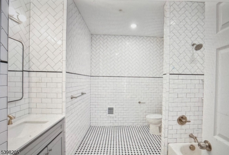 Plainfield City, NJ 07060,100 North Ave