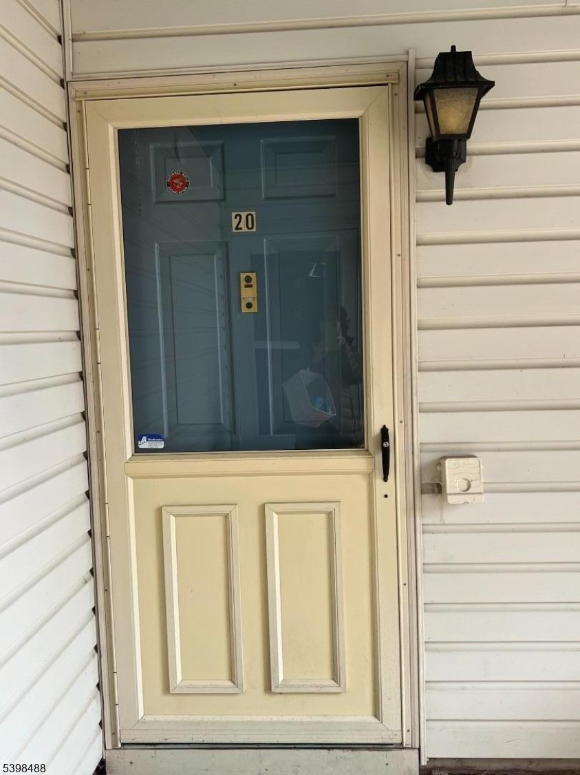 Franklin Twp., NJ 08823,20 Crabapple Ln