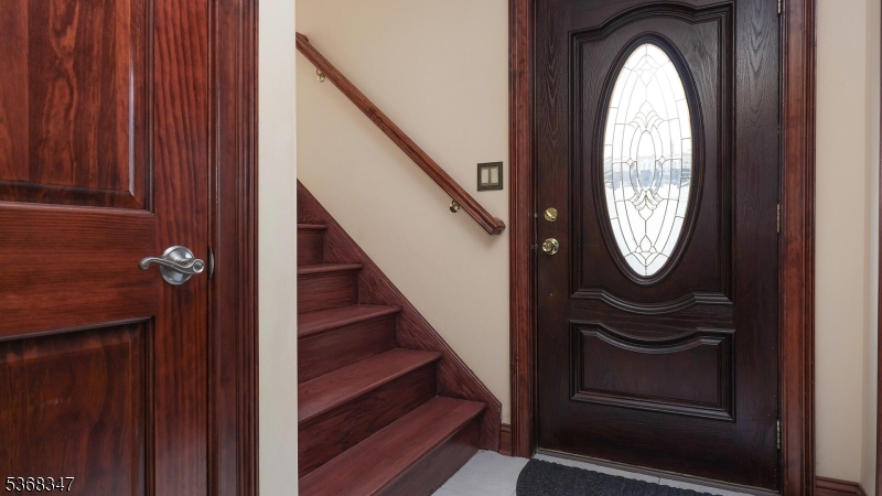 Lyndhurst Twp., NJ 07071,249-251 Sanford Ave