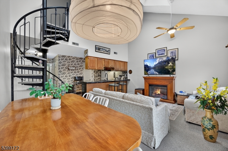 Vernon Twp., NJ 07462,2 Sunrise Dr 6 #6