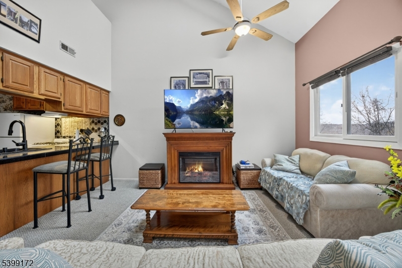 Vernon Twp., NJ 07462,2 Sunrise Dr 6 #6