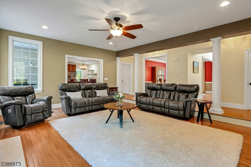 Washington Twp., NJ 07853,33 Chancellor Way