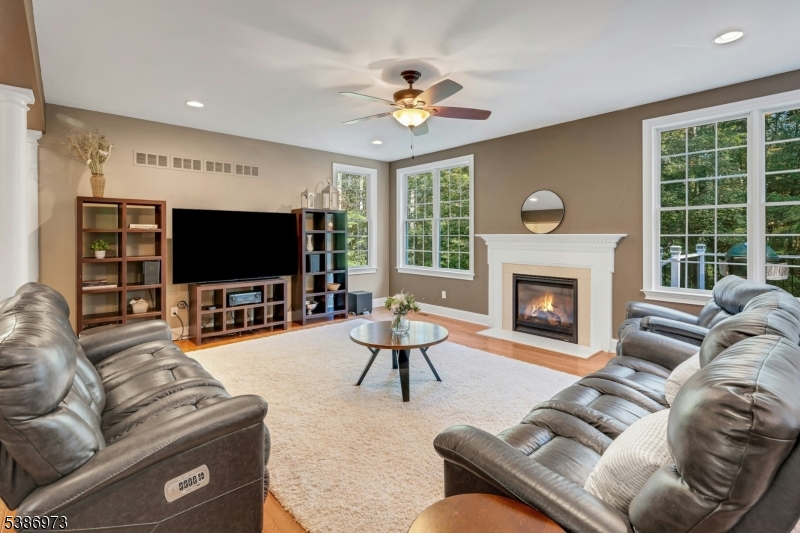 Washington Twp., NJ 07853,33 Chancellor Way