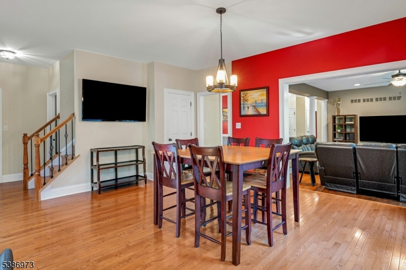 Washington Twp., NJ 07853,33 Chancellor Way