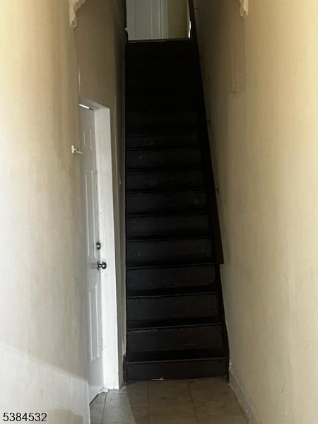 Newark City, NJ 07104,416 Summer Ave