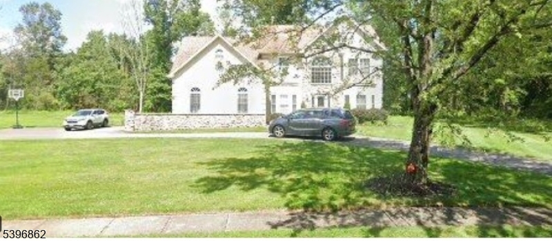 36 Fox Chase Ln, Montgomery Twp., NJ 08502