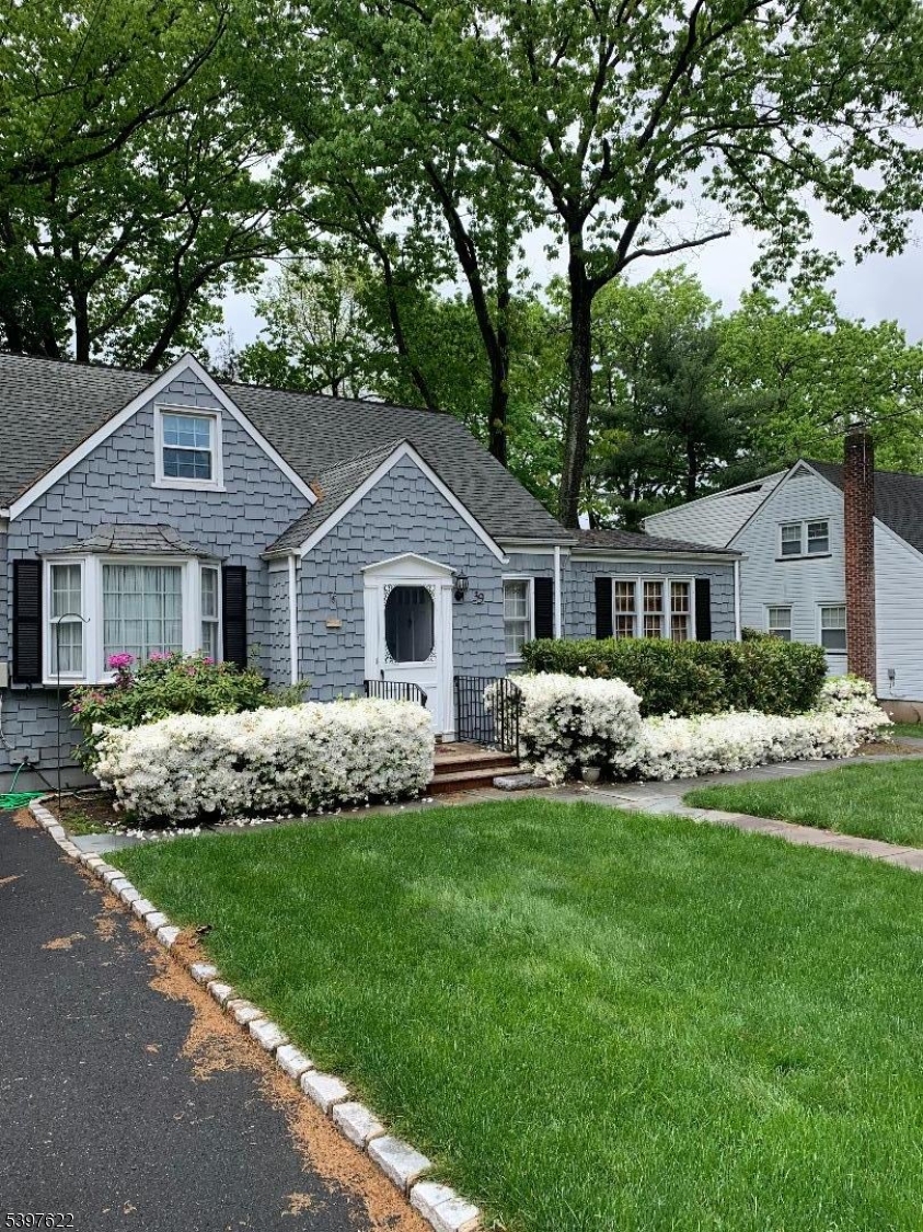 West Orange Twp., NJ 07052,37-39 Maple Ave