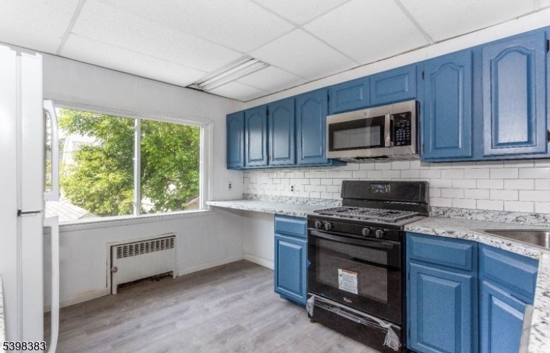 West Orange Twp., NJ 07052,56 Llewellyn Ave