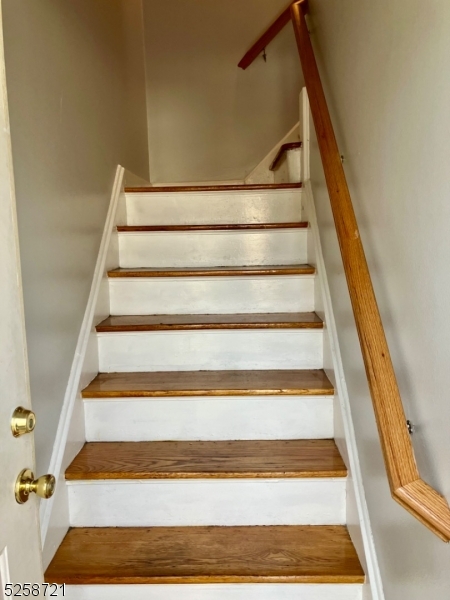 North Arlington Boro, NJ 07031,77 Exton Ave #2