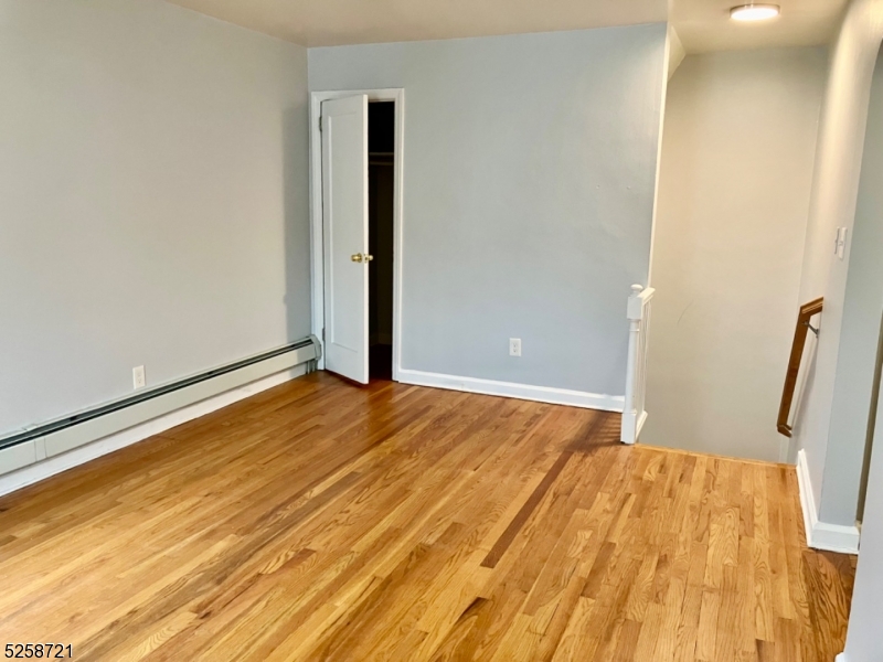 North Arlington Boro, NJ 07031,77 Exton Ave #2