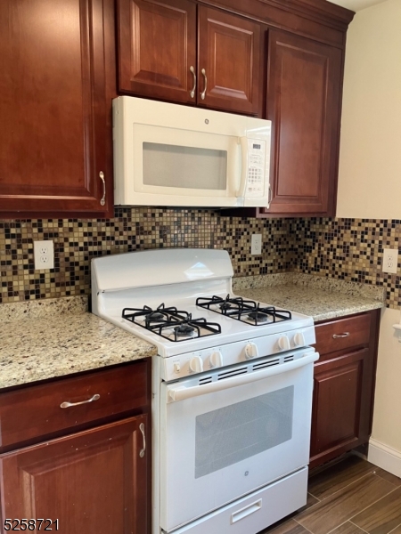 North Arlington Boro, NJ 07031,77 Exton Ave #2