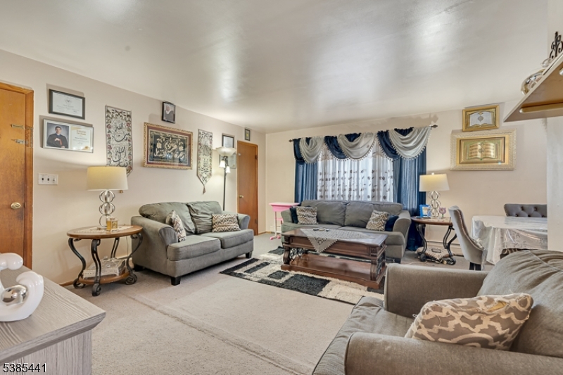 Linden City, NJ 07036,514 E Elm St