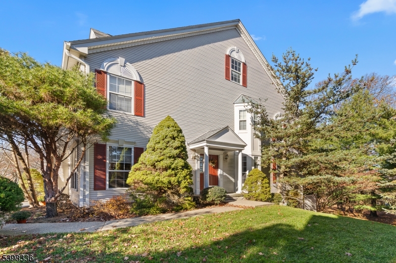 Bernards Twp., NJ 07920,14 Minuteman Ct