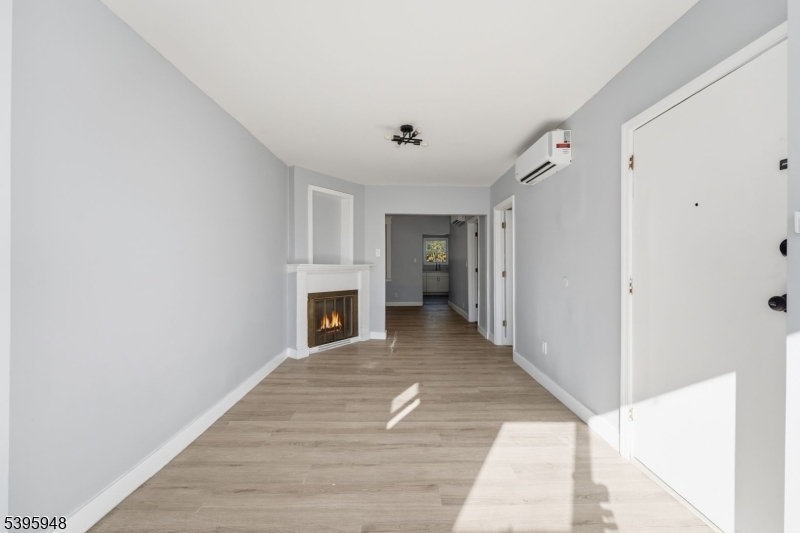 Passaic City, NJ 07055,20 Wickham St