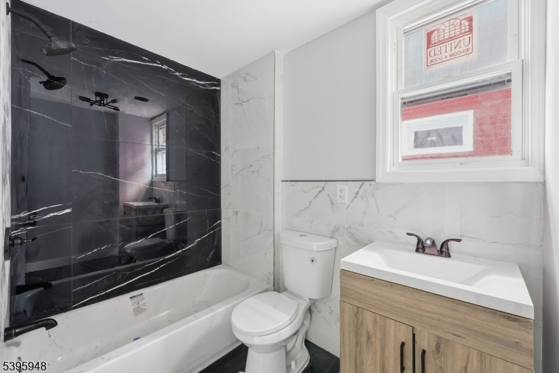 Passaic City, NJ 07055,20 Wickham St