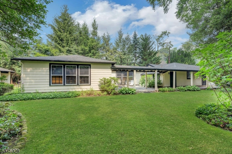 Glen Ridge Boro Twp., NJ 07028,82 Winsor Pl