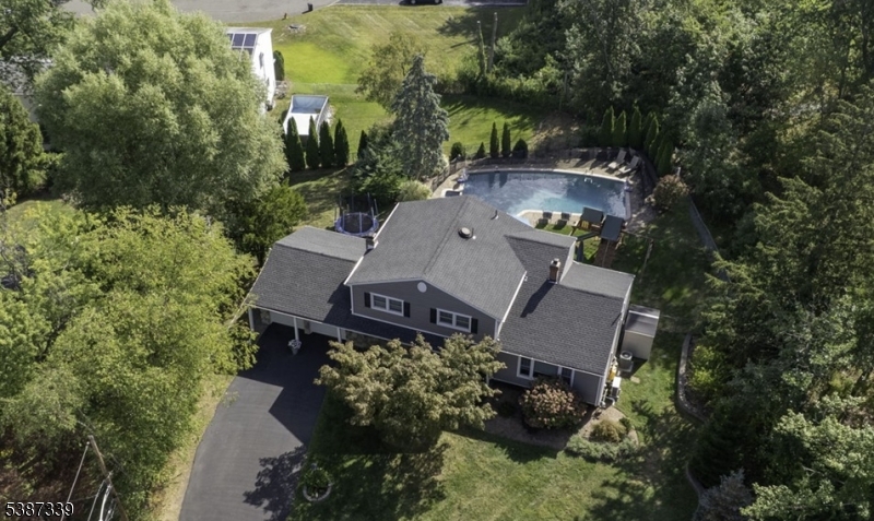 5 Twin Oaks Ct, Parsippany-troy Hills Twp., NJ 07054