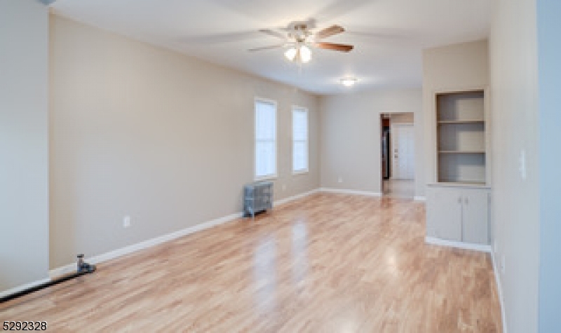 Linden City, NJ 07036,1410 Hussa St